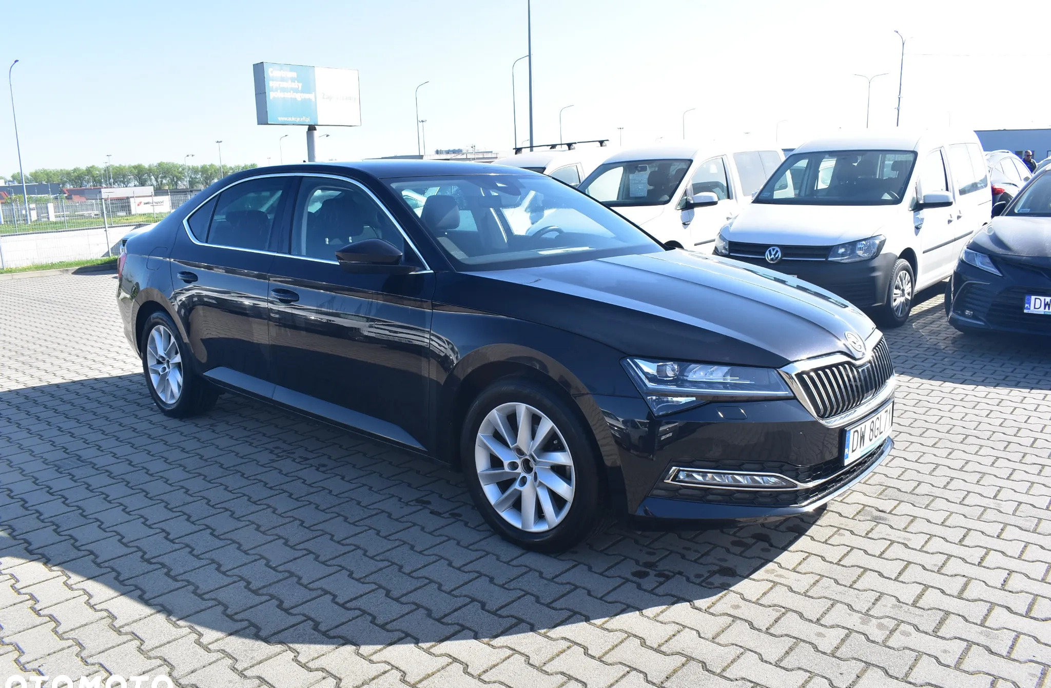 Skoda Superb cena 108400 przebieg: 98621, rok produkcji 2019 z Borne Sulinowo małe 704